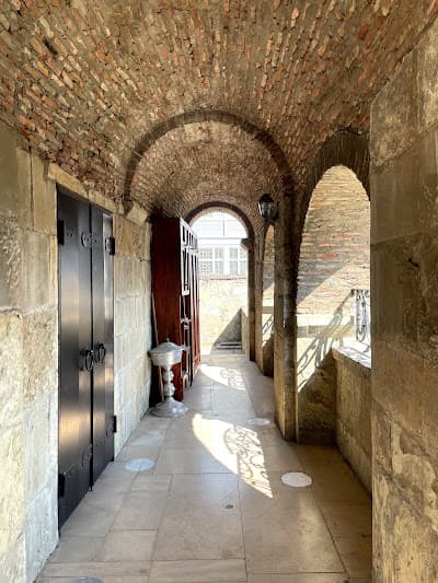 Gallery Image 13